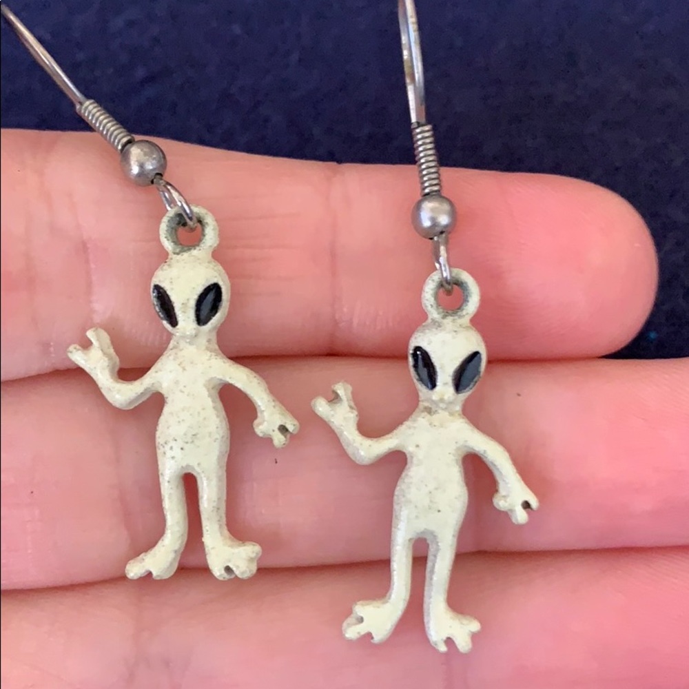Alien earrings - Picture 2 of 3